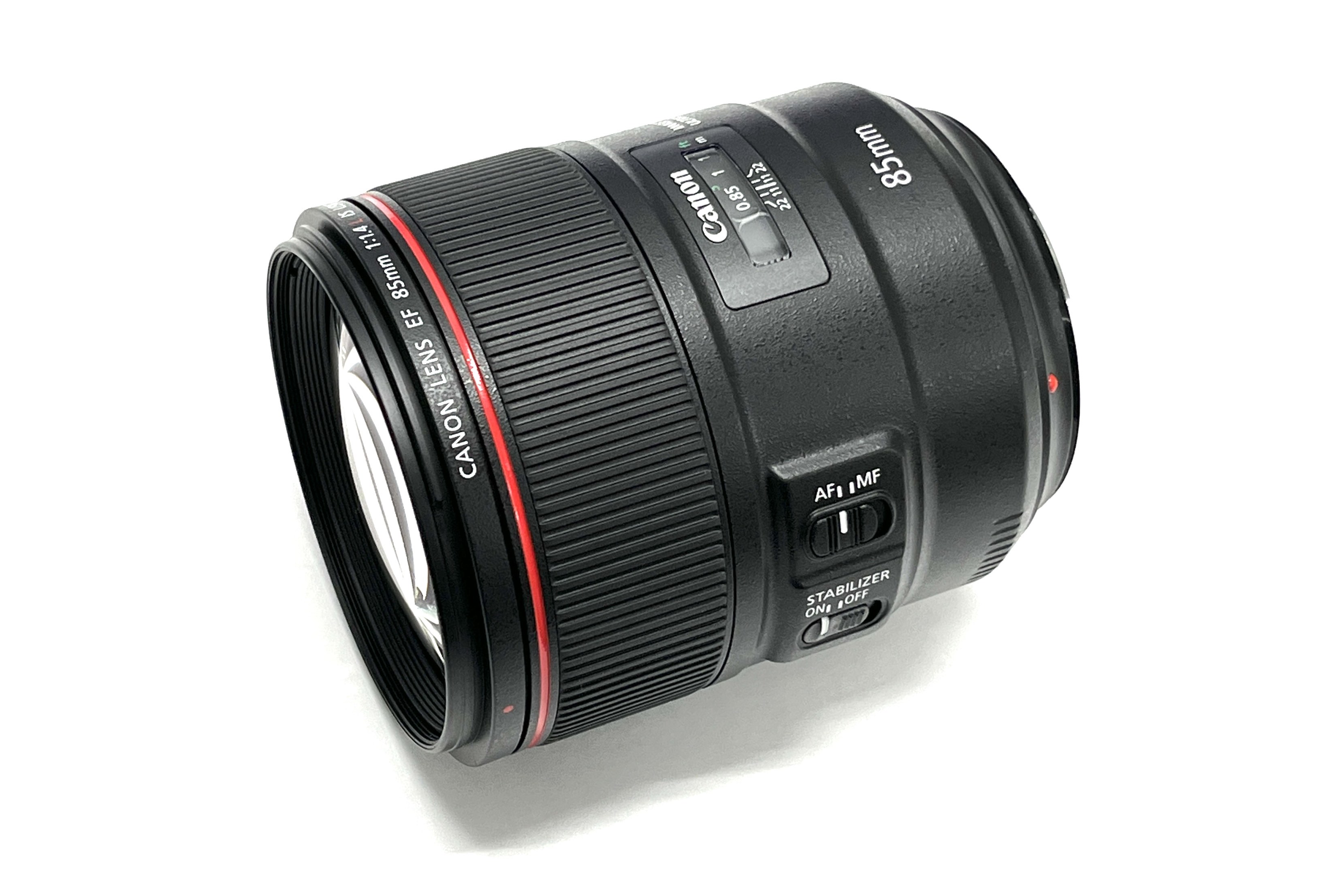 EF85mm  F1.4L IS USM_1